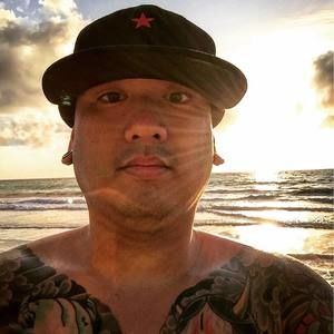 Meet your Posher, Efren